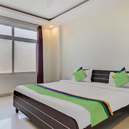 Treebo Silver Grand New Agreement Lucknow Eksteriør billede