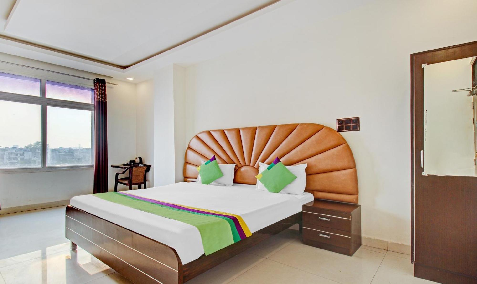 Treebo Silver Grand New Agreement Lucknow Eksteriør billede